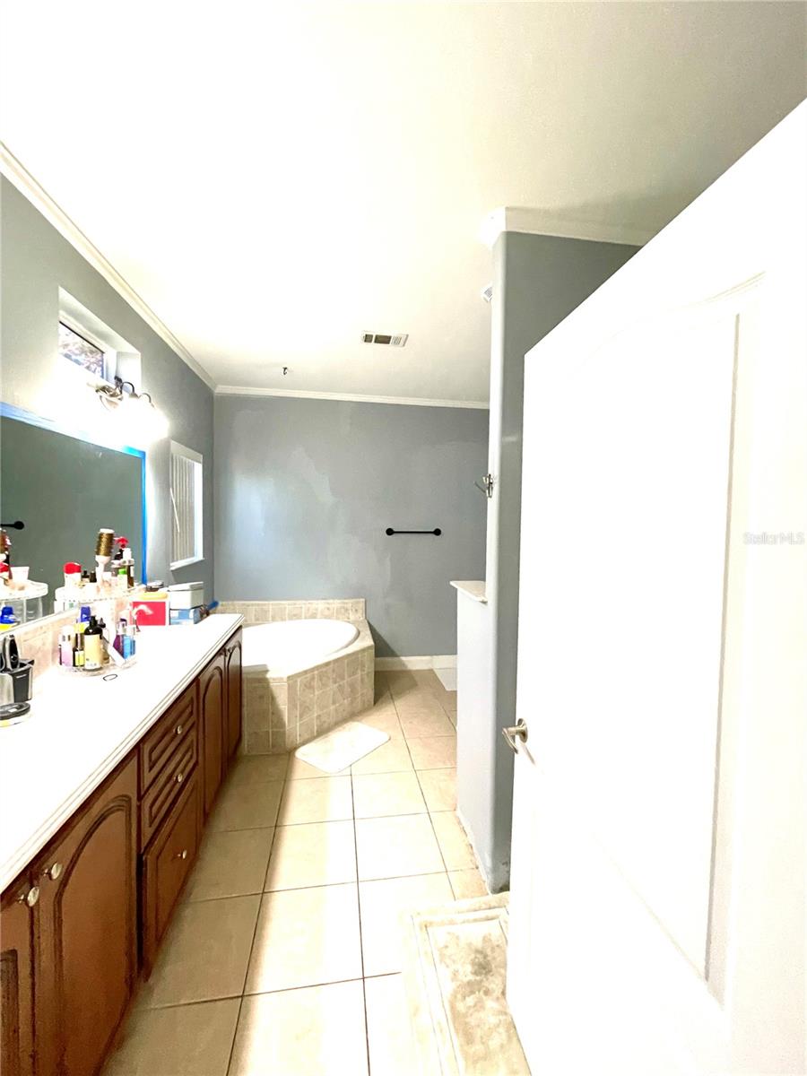 35495 SINGLETARY RD, MYAKKA CITY, FL, 34251