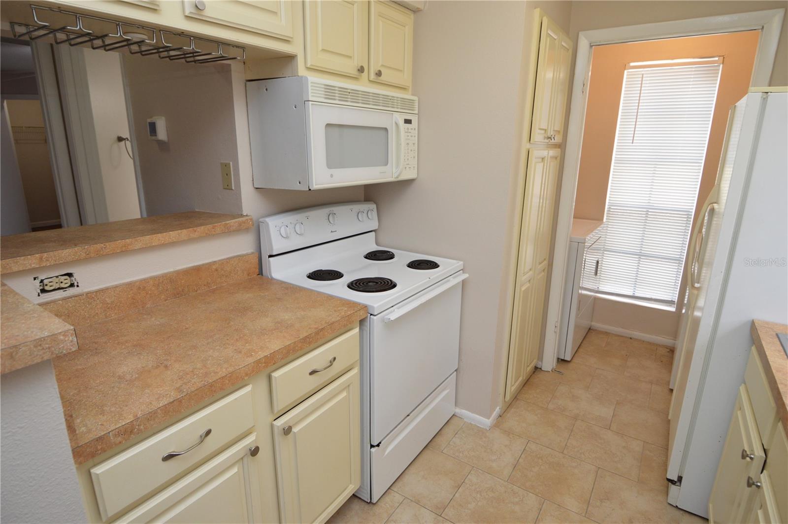 8756 MALLARD RESERVE DR #101, TAMPA, FL, 33614