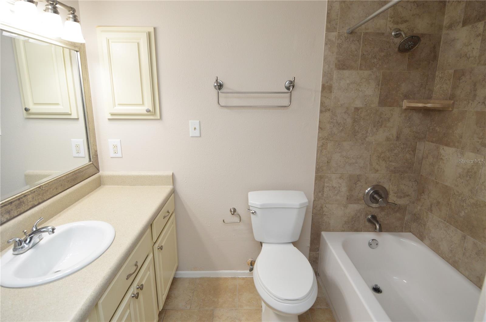 8756 MALLARD RESERVE DR #101, TAMPA, FL, 33614