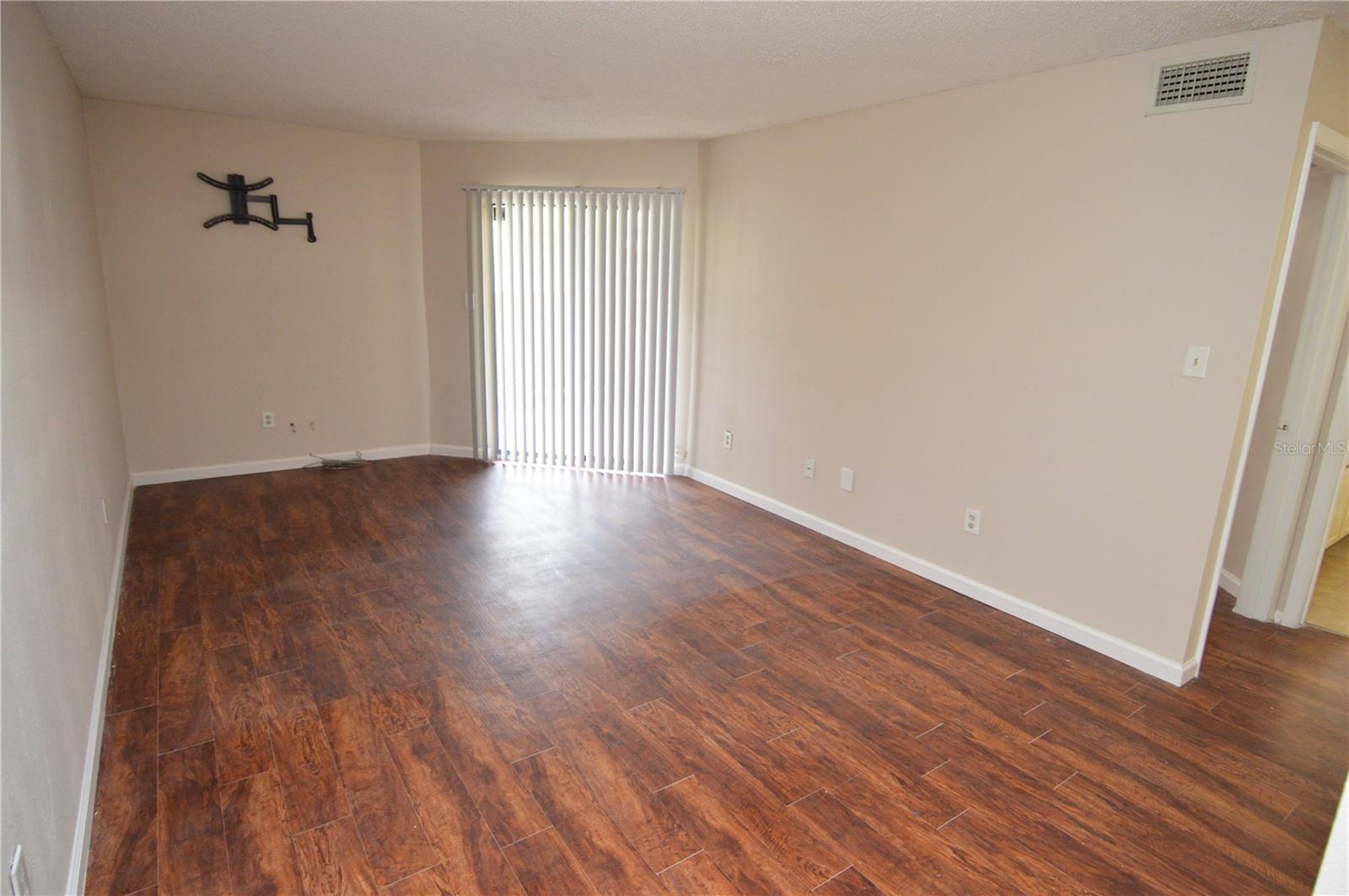 8756 MALLARD RESERVE DR #101, TAMPA, FL, 33614