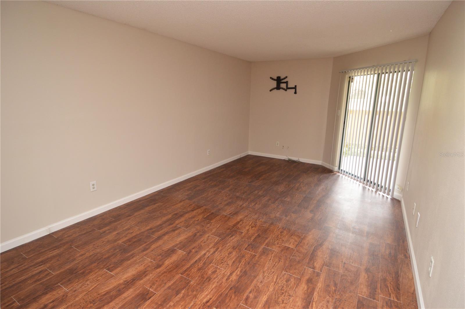 8756 MALLARD RESERVE DR #101, TAMPA, FL, 33614