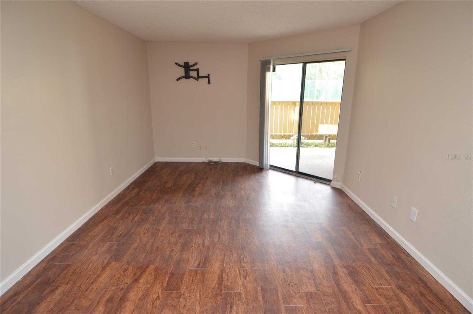 8756 MALLARD RESERVE DR #101, TAMPA, FL, 33614