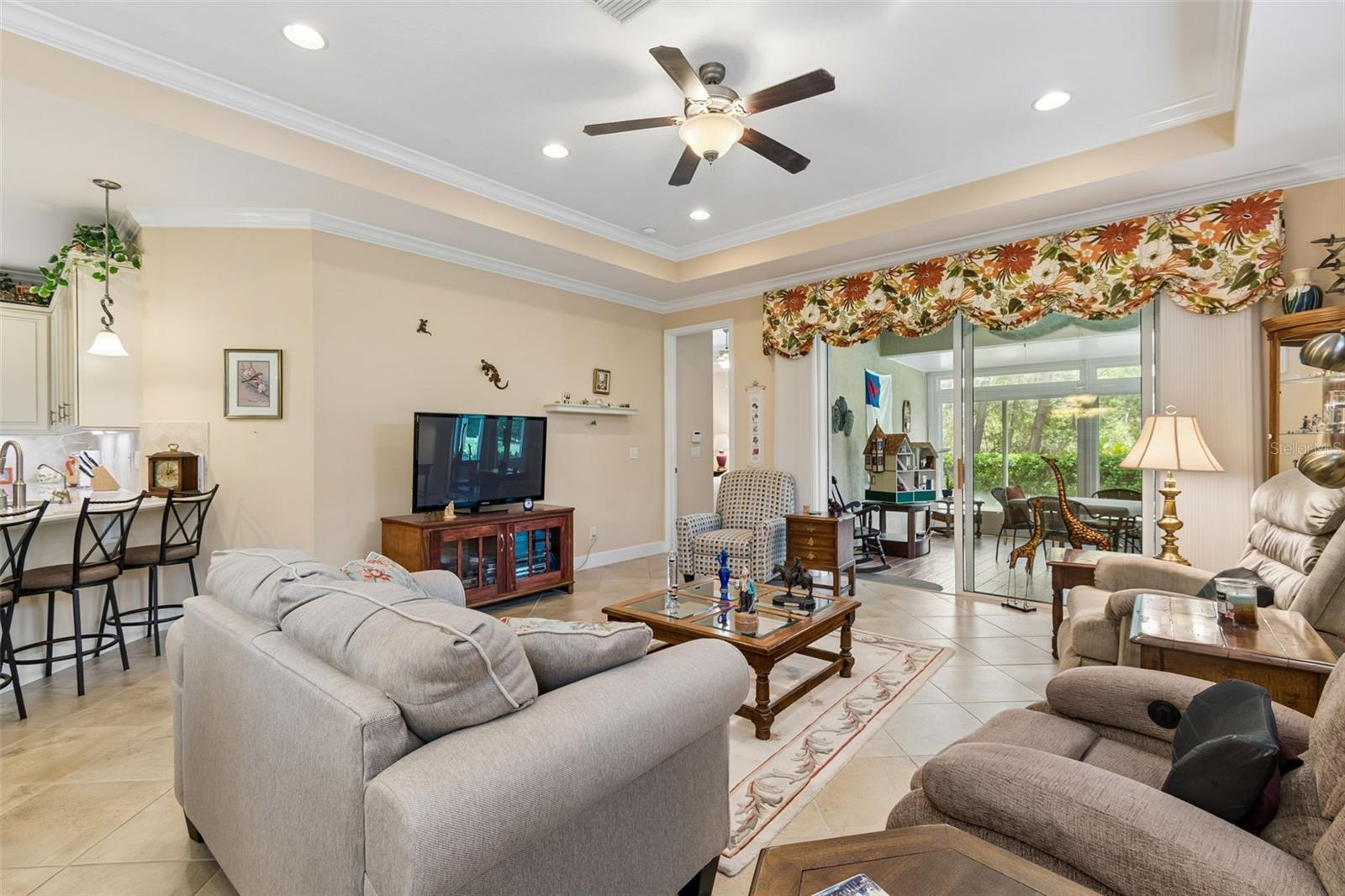 2306 OAKLEY GREEN DR #62, SUN CITY CENTER, FL, 33573