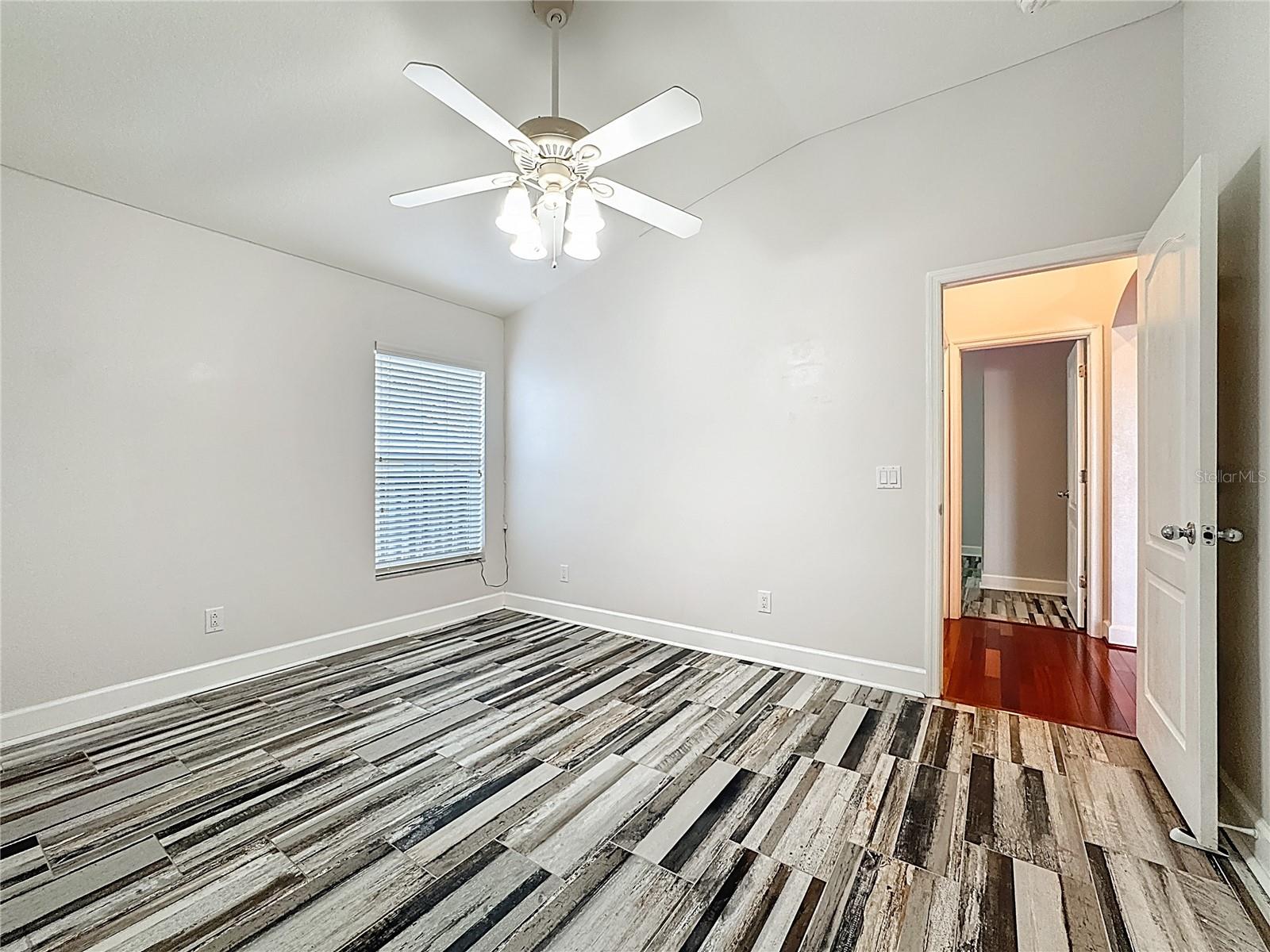 9830 WHITE BARN WAY, RIVERVIEW, FL, 33569