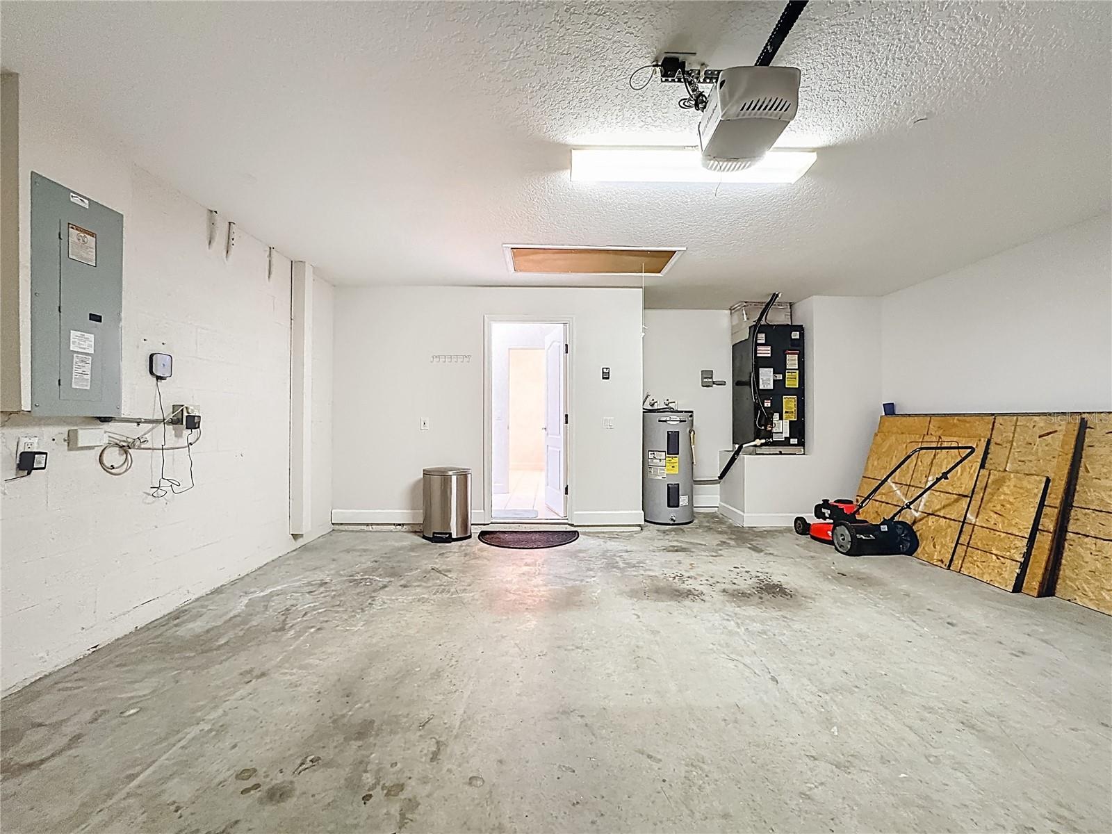 9830 WHITE BARN WAY, RIVERVIEW, FL, 33569