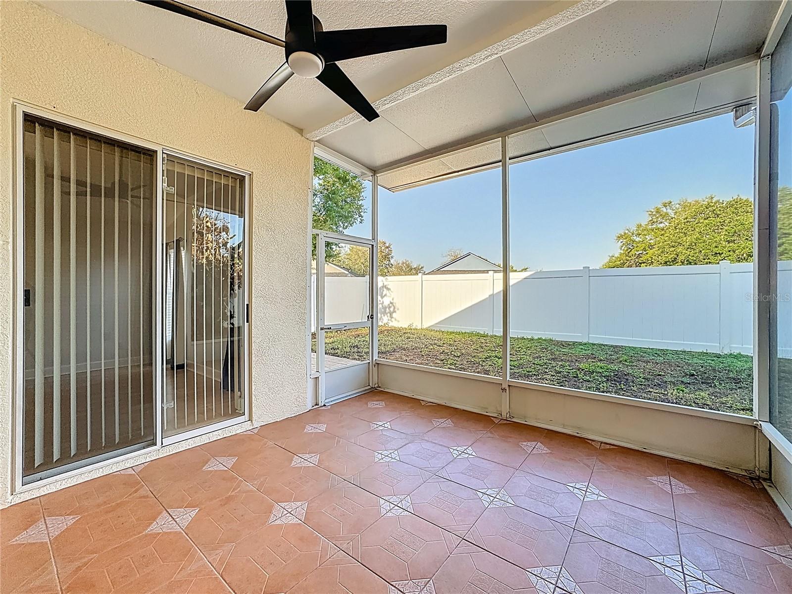 9830 WHITE BARN WAY, RIVERVIEW, FL, 33569