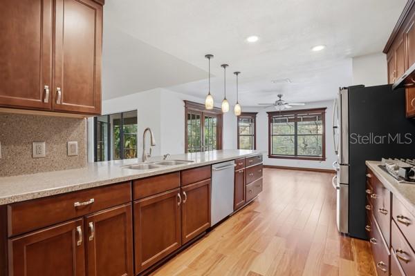 1212 WEYBRIDGE LN, DUNEDIN, FL, 34698