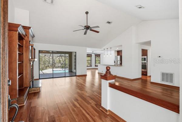 1212 WEYBRIDGE LN, DUNEDIN, FL, 34698