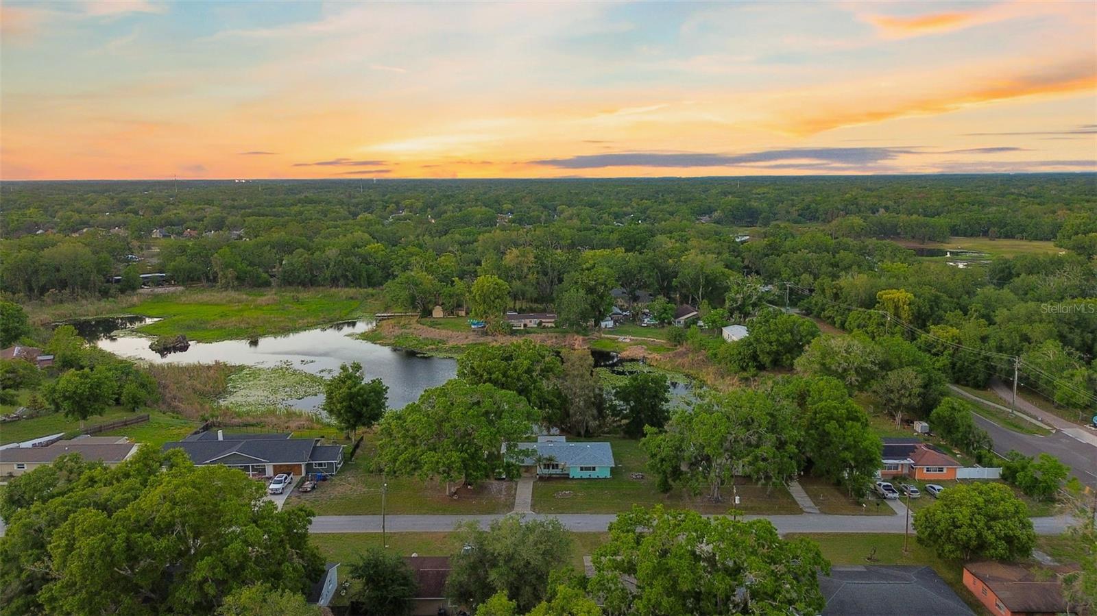 910 LINWOOD TER, LUTZ, FL, 33549