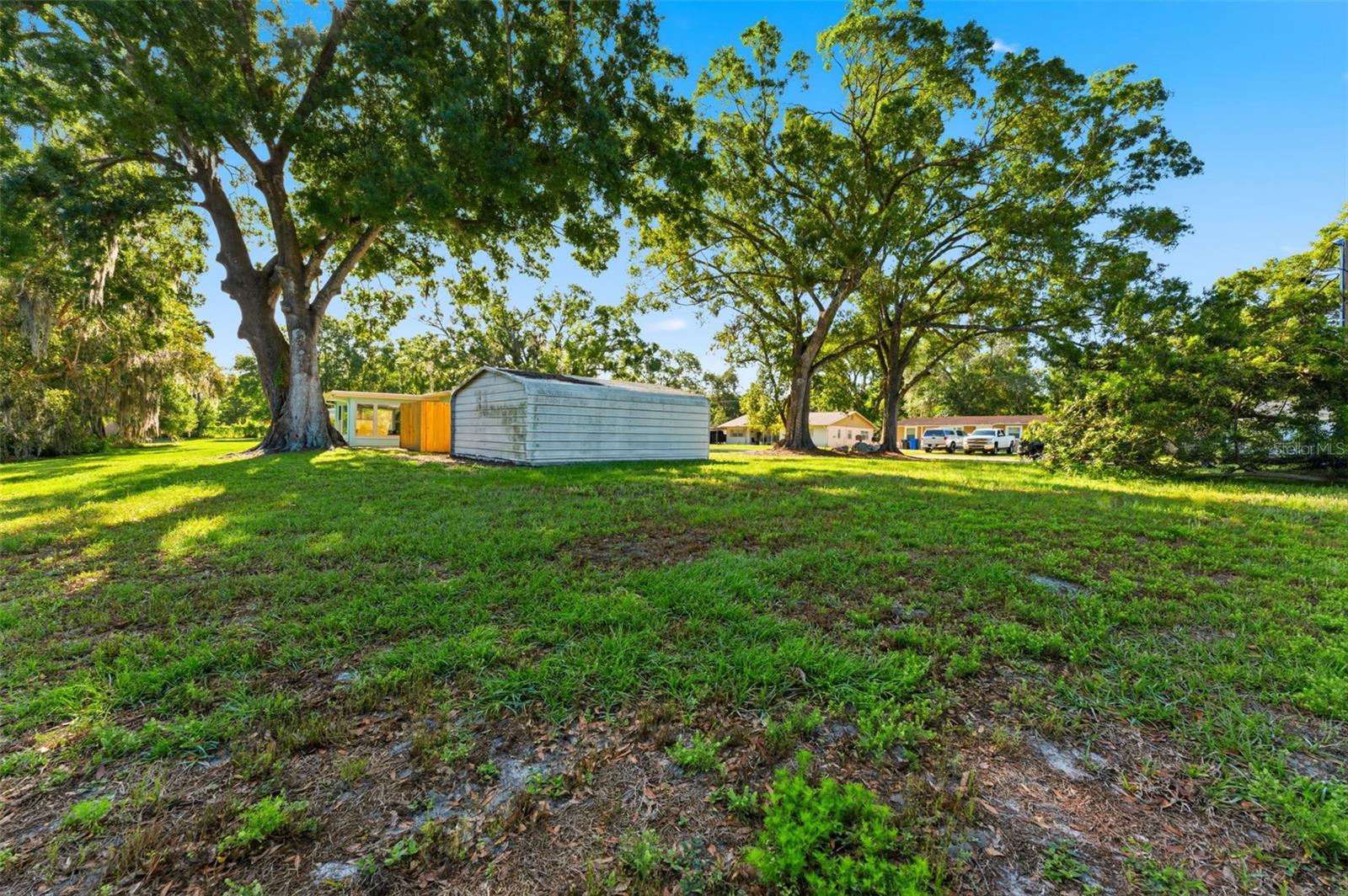 910 LINWOOD TER, LUTZ, FL, 33549