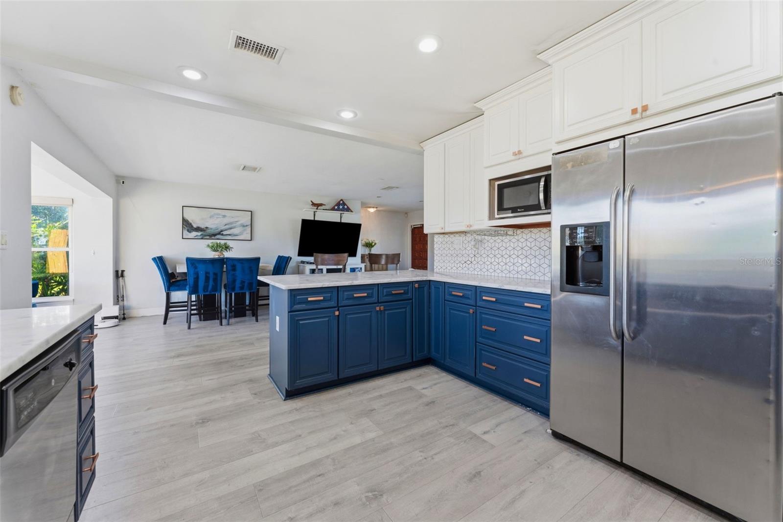 910 LINWOOD TER, LUTZ, FL, 33549