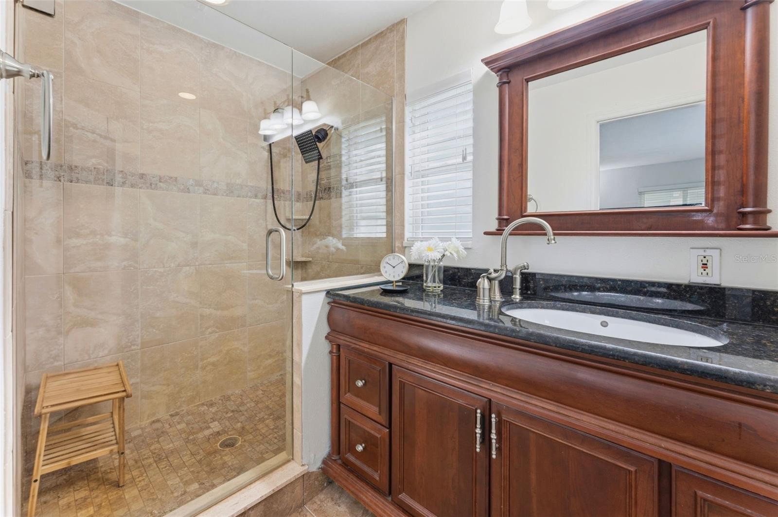 910 LINWOOD TER, LUTZ, FL, 33549