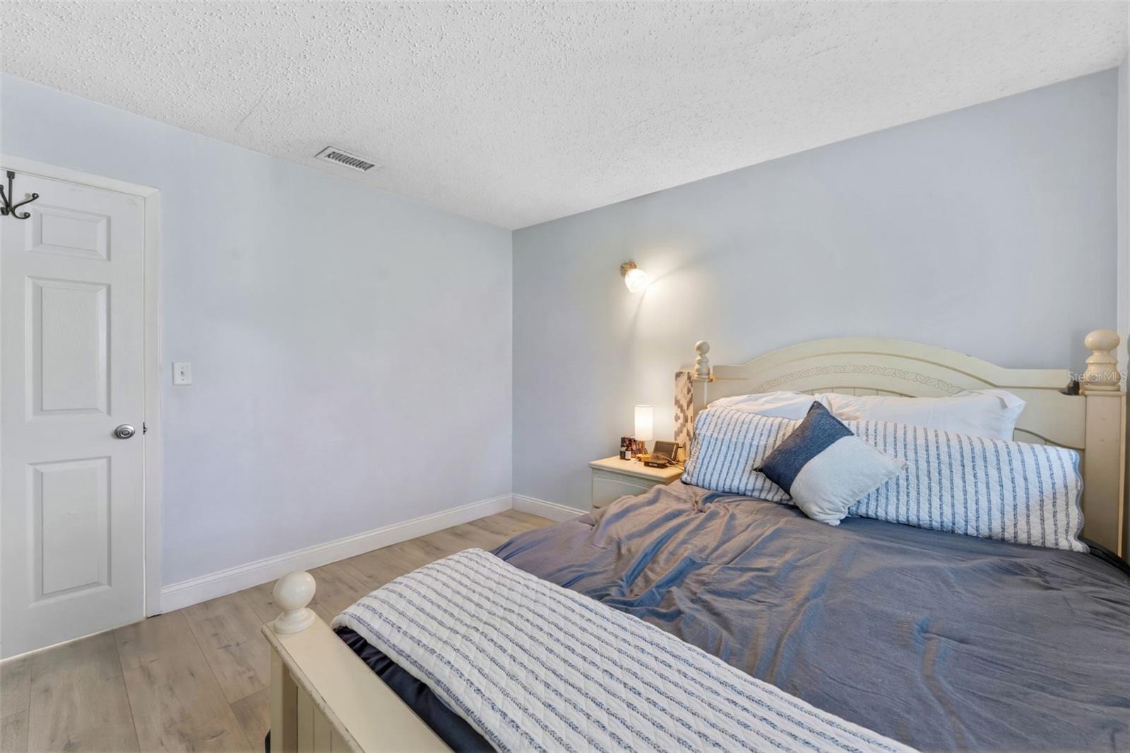 910 LINWOOD TER, LUTZ, FL, 33549