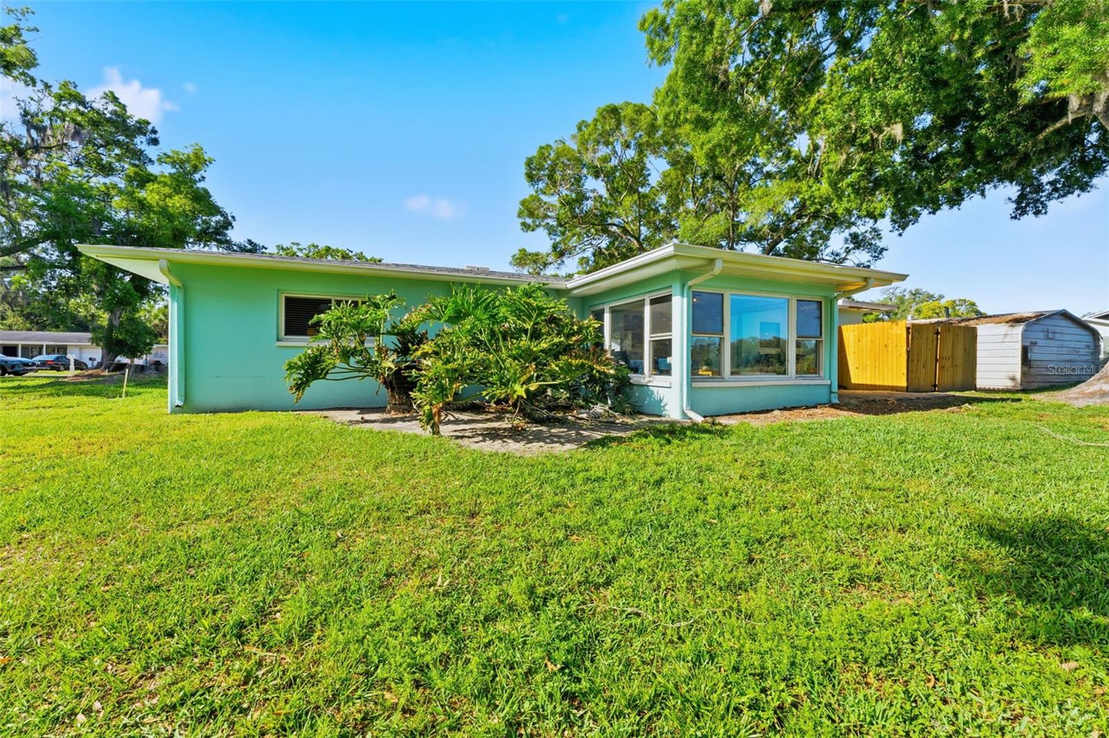 910 LINWOOD TER, LUTZ, FL, 33549