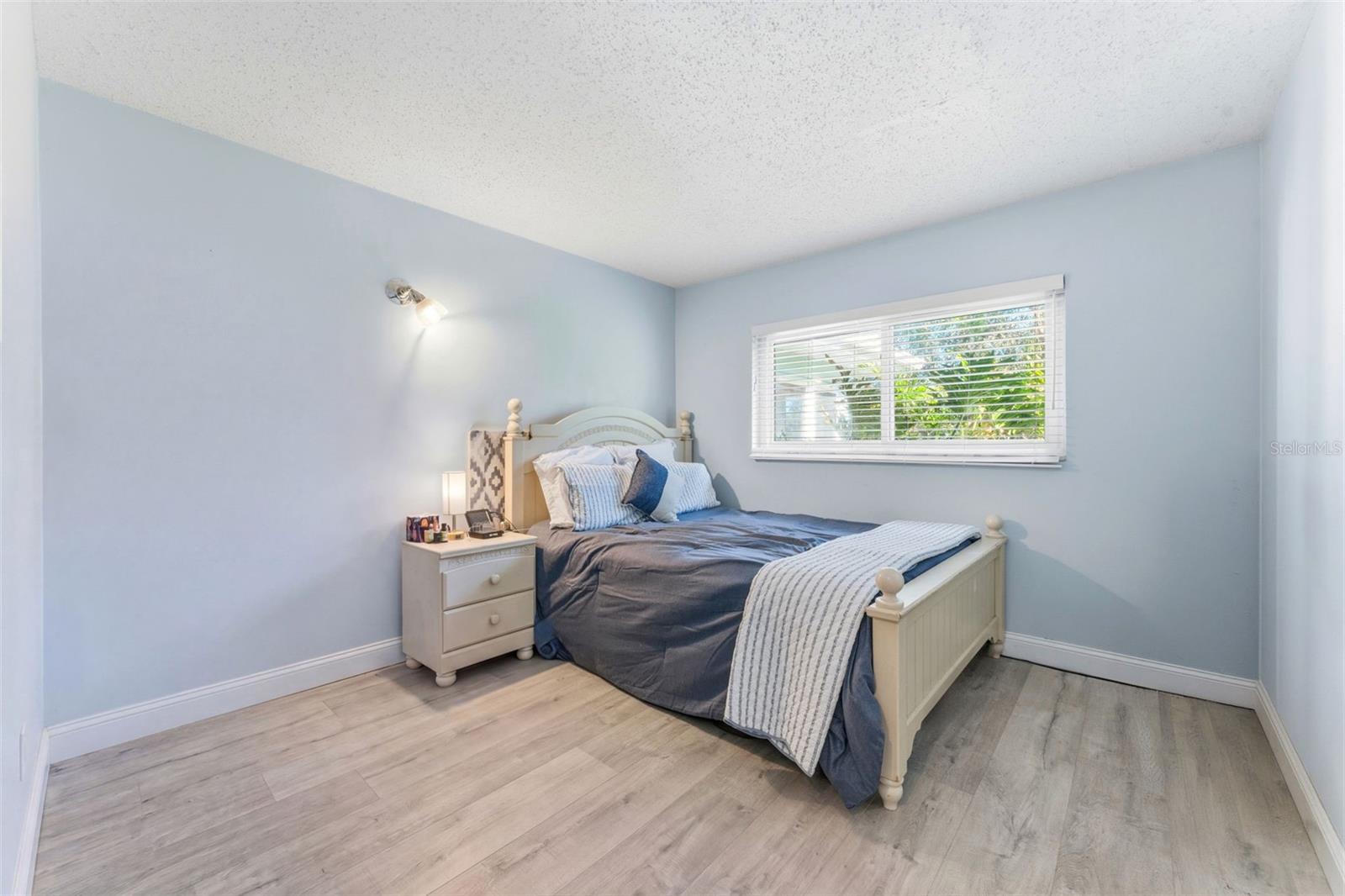 910 LINWOOD TER, LUTZ, FL, 33549