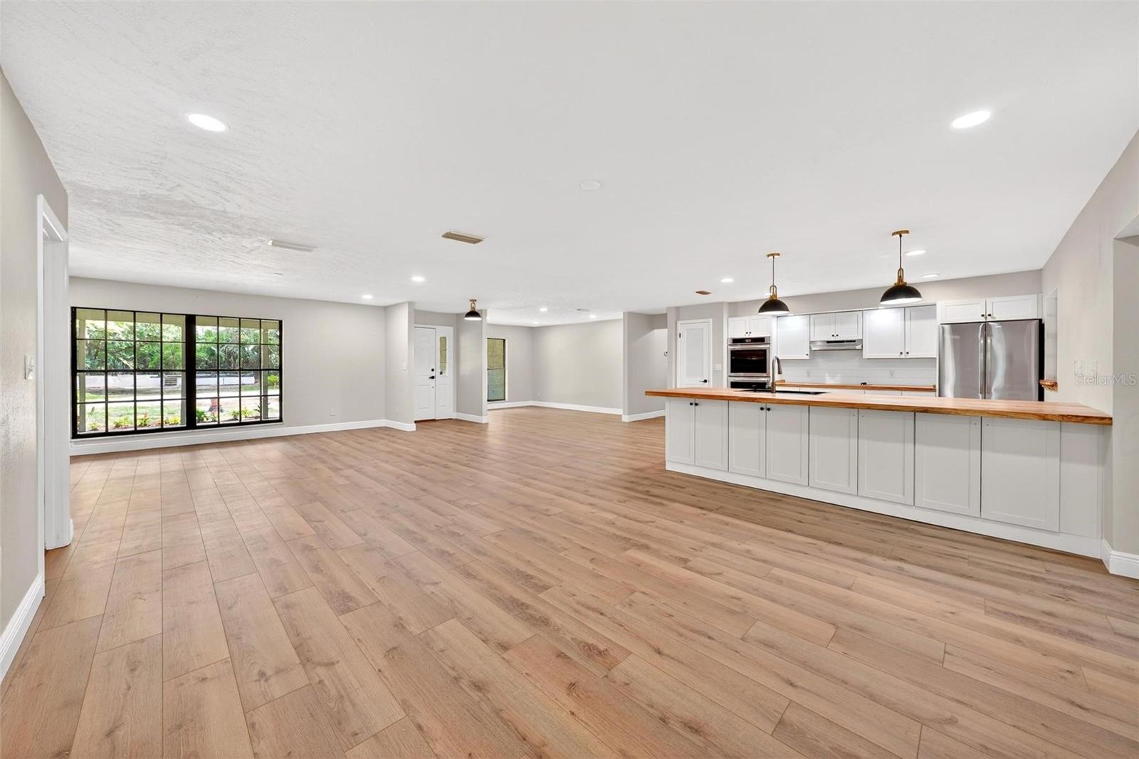 2200 RETREAT RD, GENEVA, FL, 32732