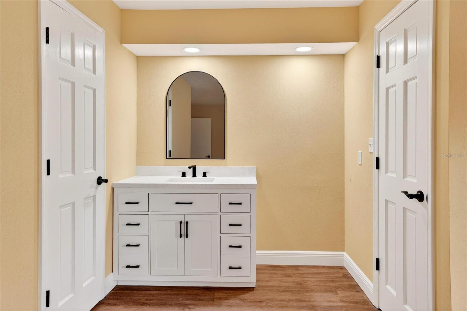 2200 RETREAT RD, GENEVA, FL, 32732