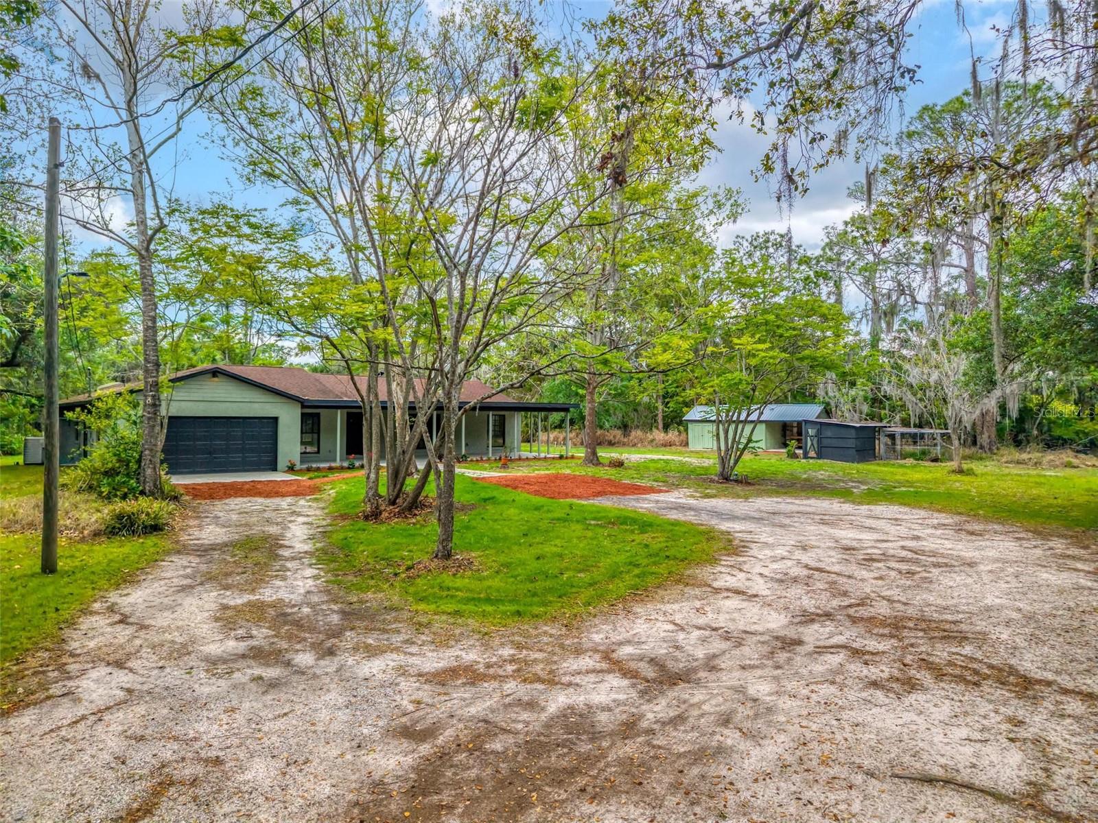 2200 RETREAT RD, GENEVA, FL, 32732