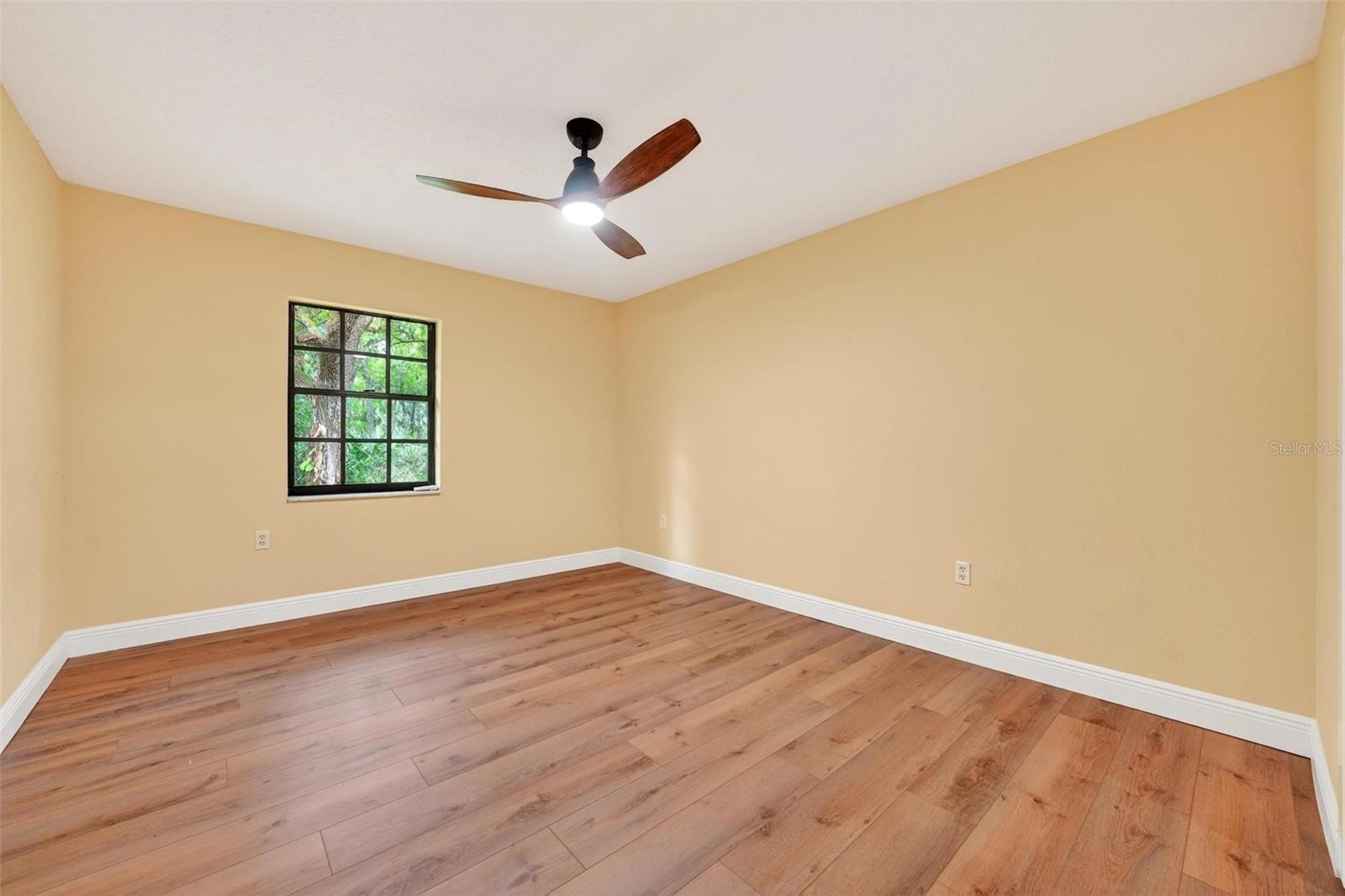 2200 RETREAT RD, GENEVA, FL, 32732