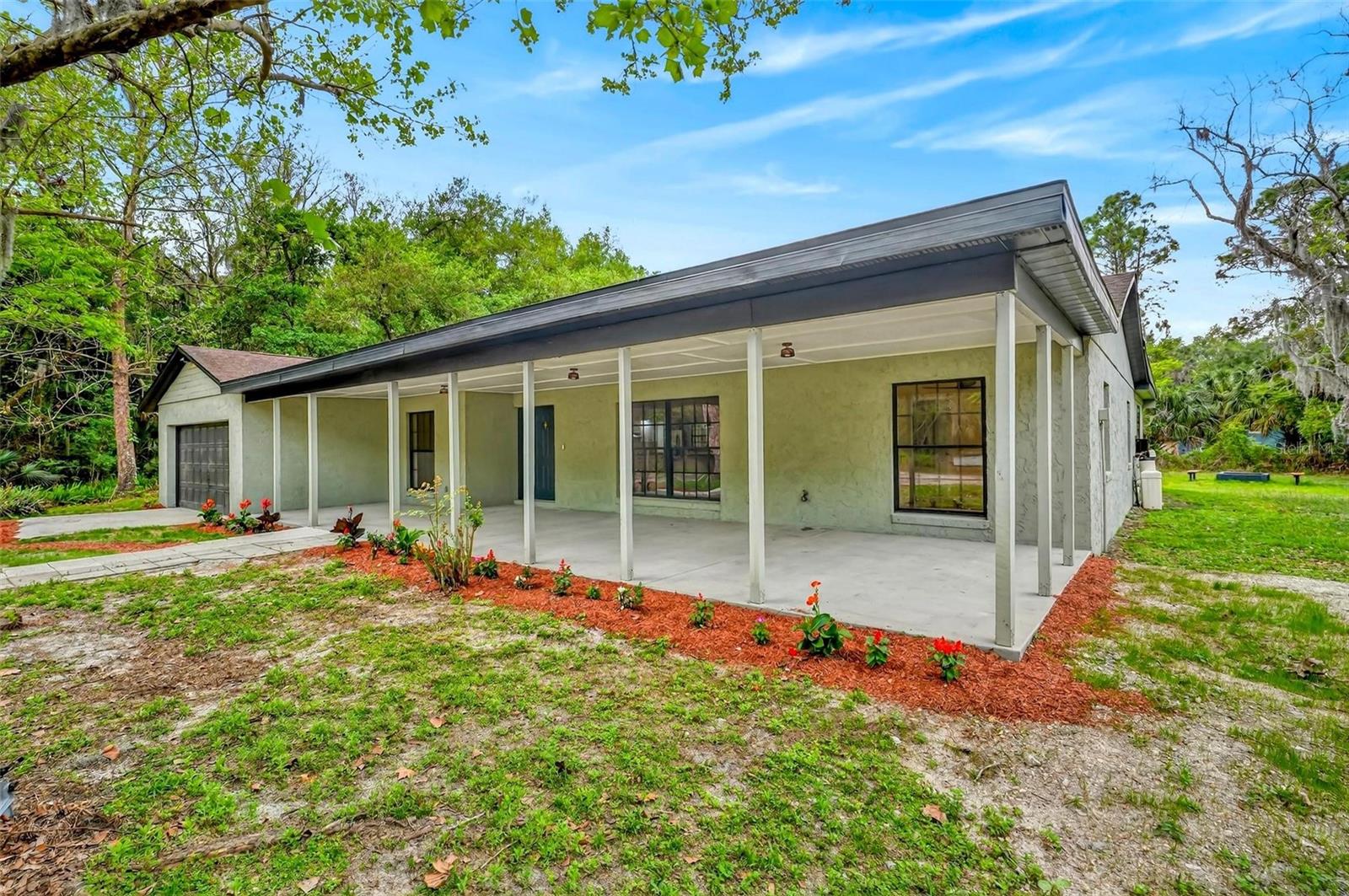 2200 RETREAT RD, GENEVA, FL, 32732