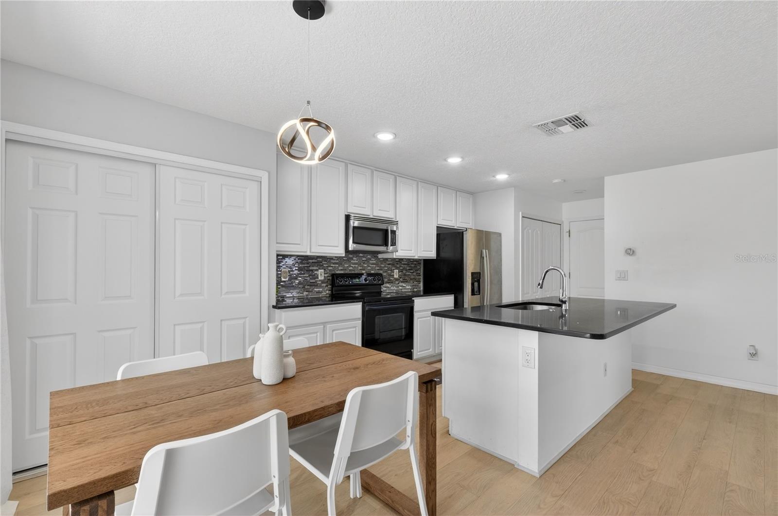2006 STONE ABBEY BLVD, ORLANDO, FL, 32828