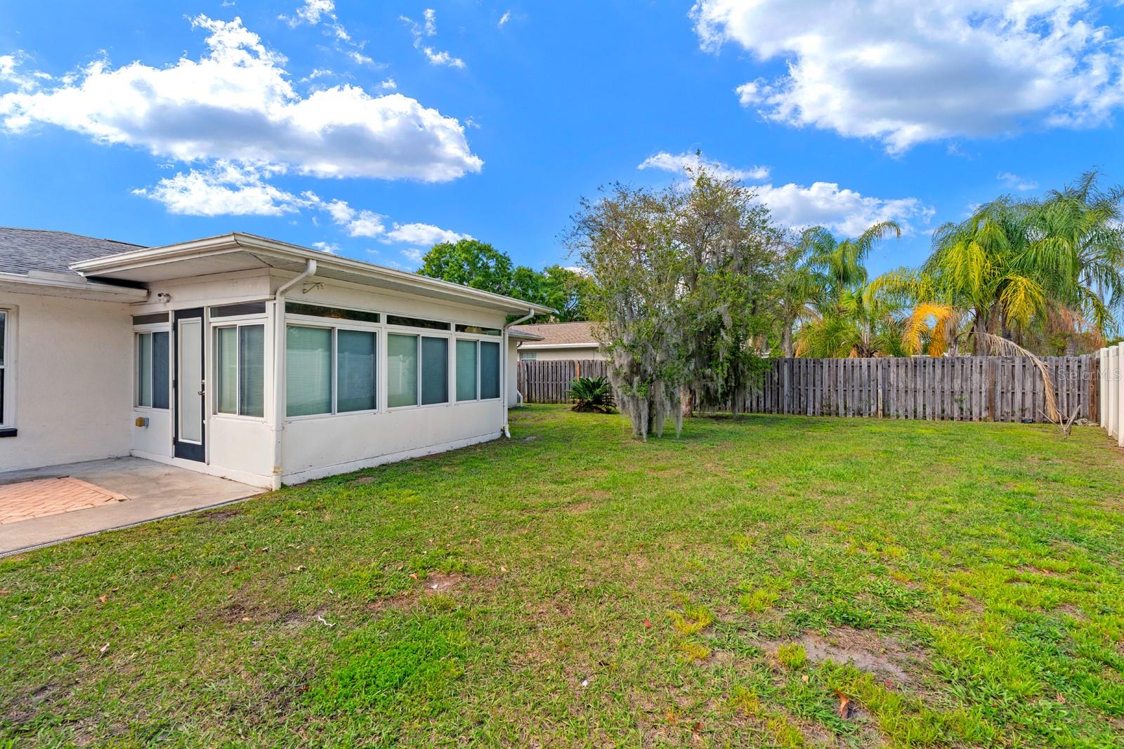1916 CLOVERDALE CT, LUTZ, FL, 33549