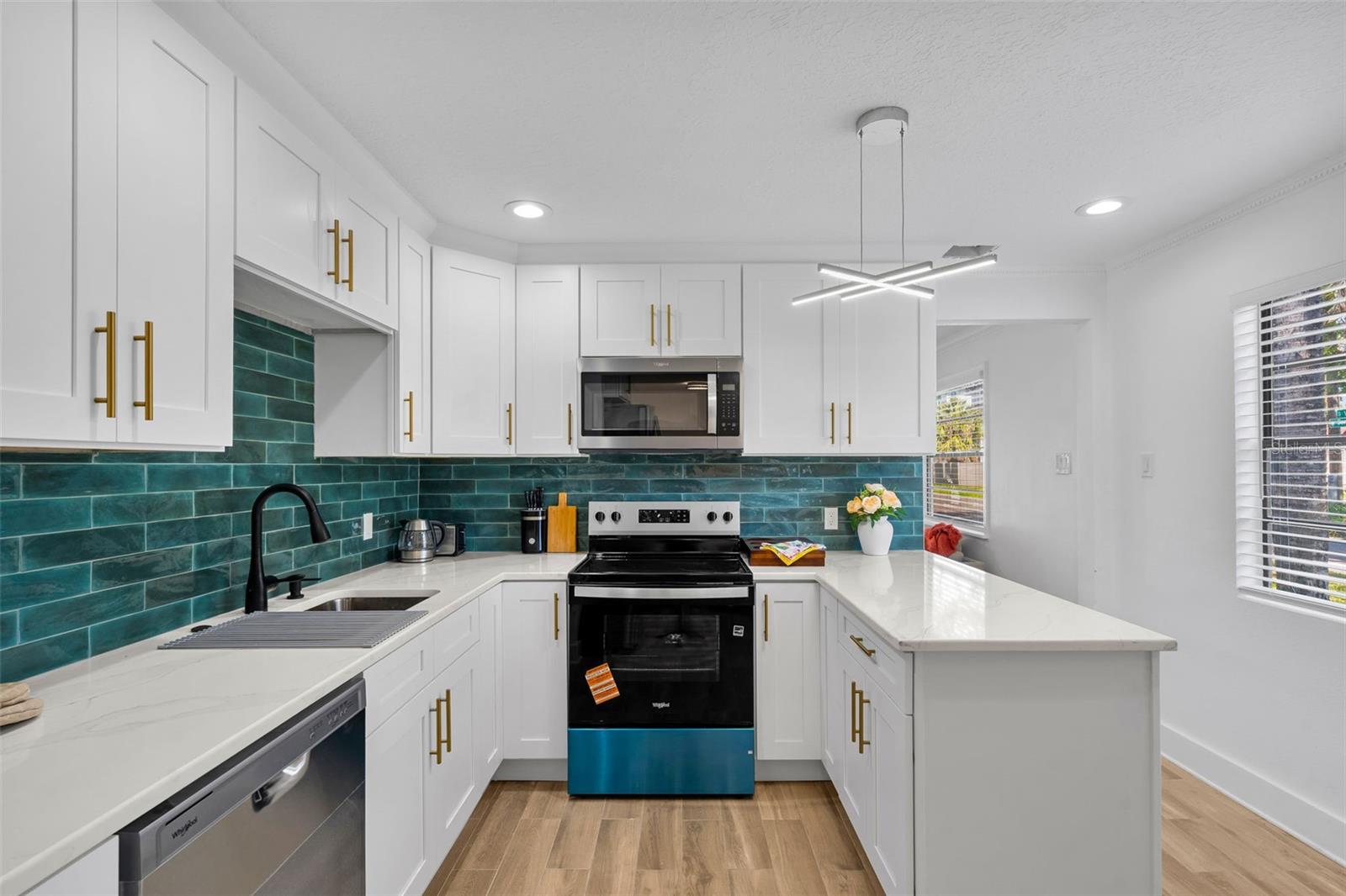 2118 S VENUS ST, TAMPA, FL, 33629