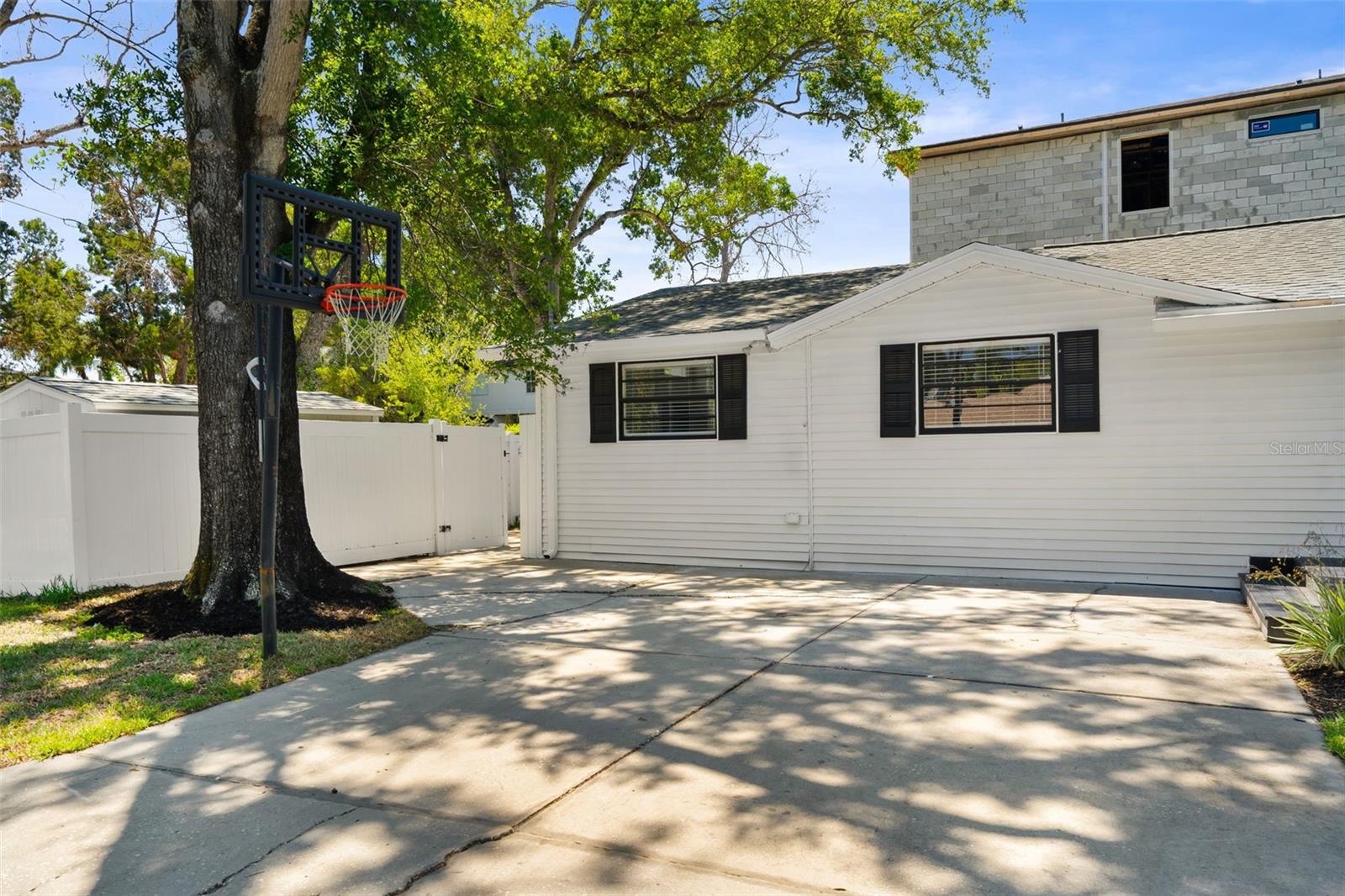 2118 S VENUS ST, TAMPA, FL, 33629