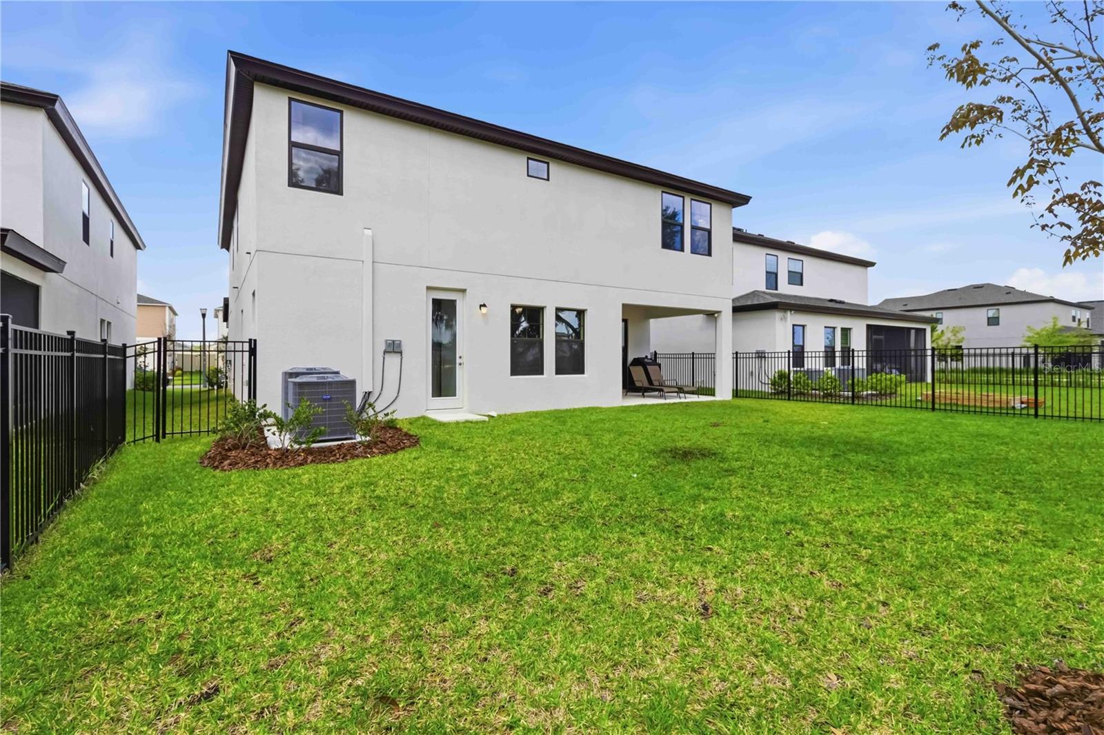 Enjoy Playing with pets or family members