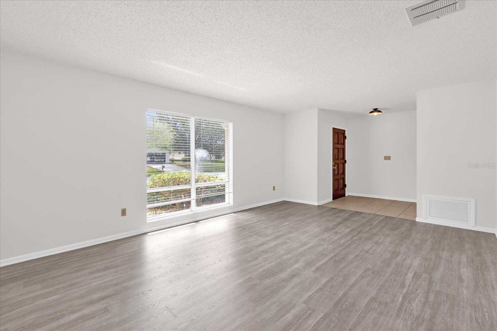 8407 ROANNE DR, ORLANDO, FL, 32817