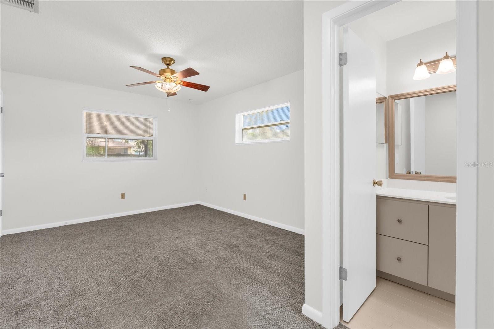 8407 ROANNE DR, ORLANDO, FL, 32817