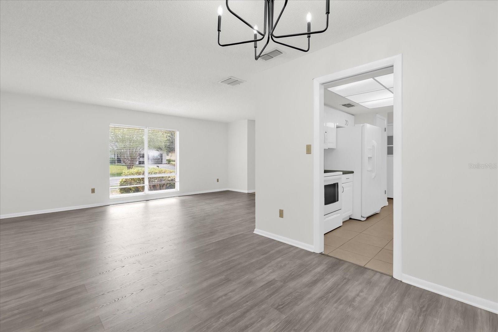 8407 ROANNE DR, ORLANDO, FL, 32817