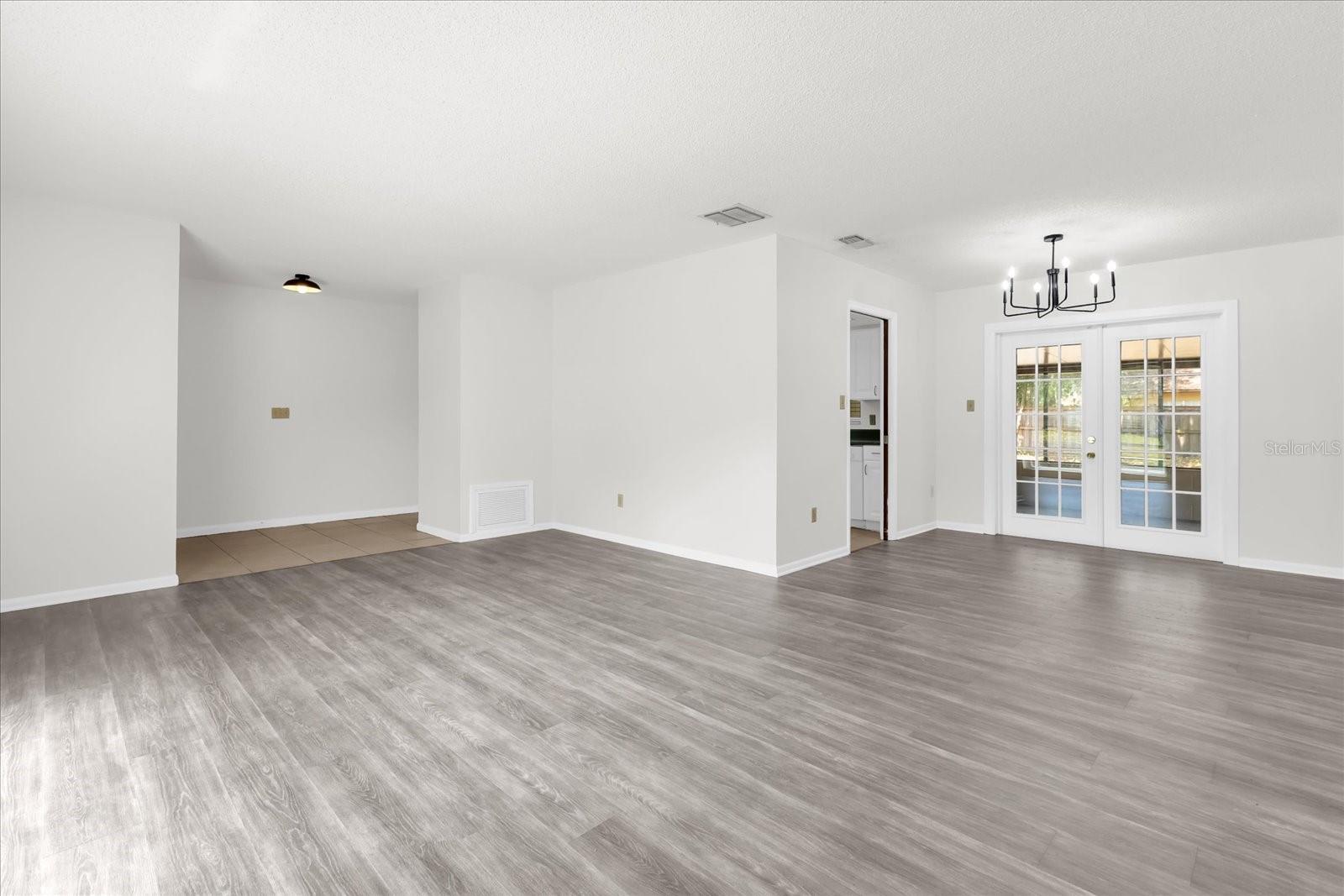 8407 ROANNE DR, ORLANDO, FL, 32817