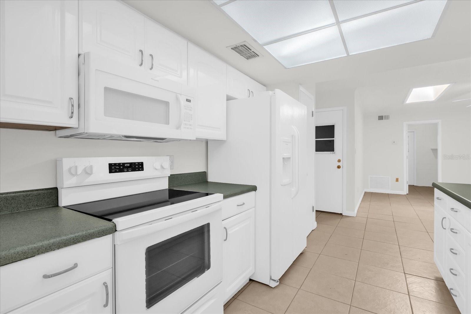 8407 ROANNE DR, ORLANDO, FL, 32817