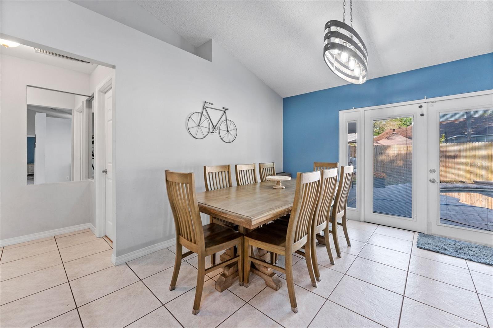 956 EDGEHILL DR, PALM HARBOR, FL, 34684