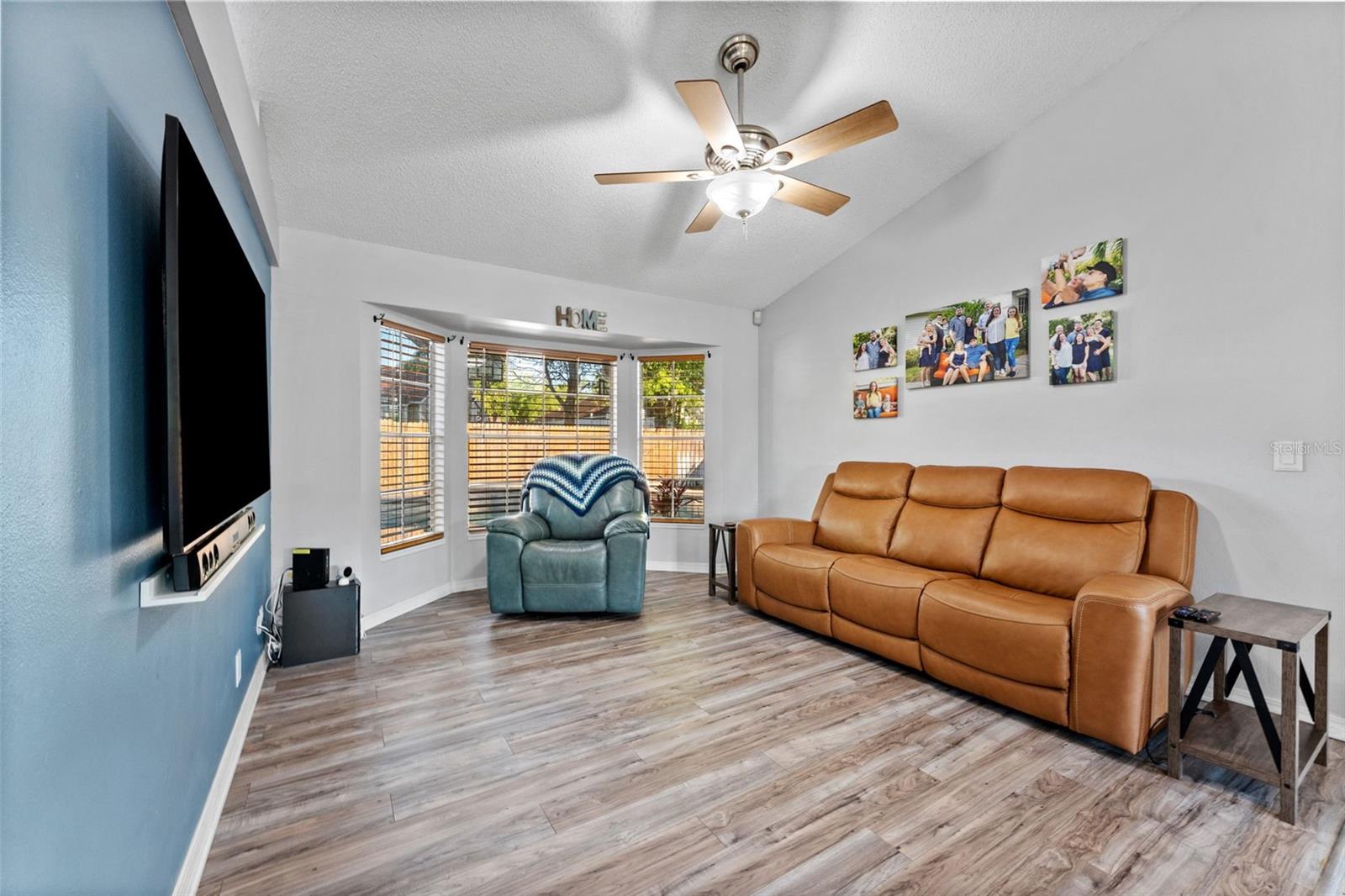 956 EDGEHILL DR, PALM HARBOR, FL, 34684