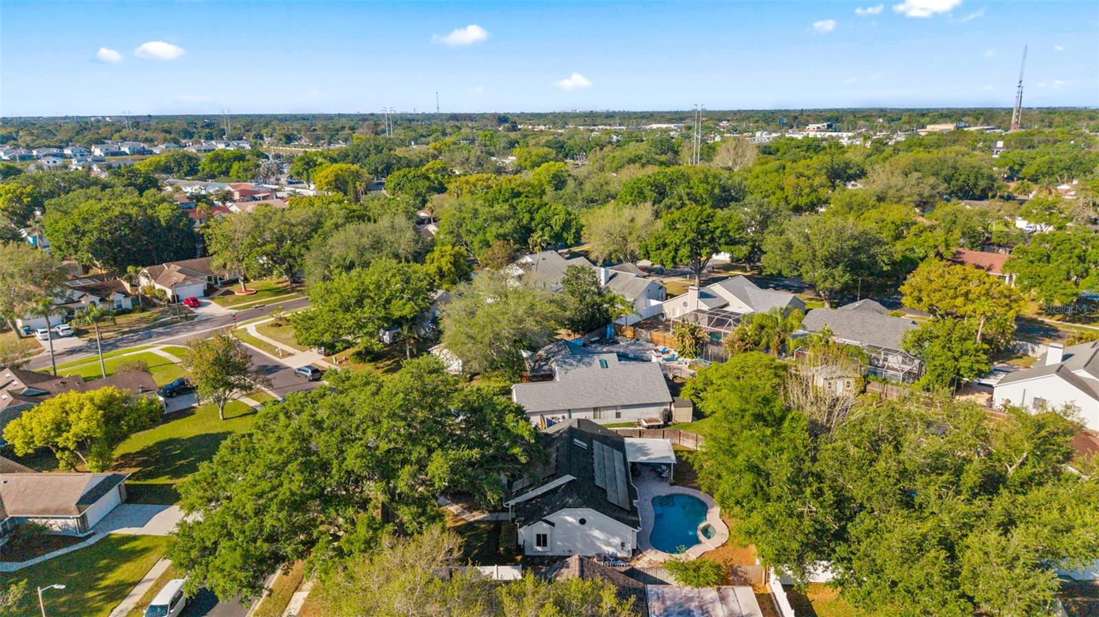 956 EDGEHILL DR, PALM HARBOR, FL, 34684