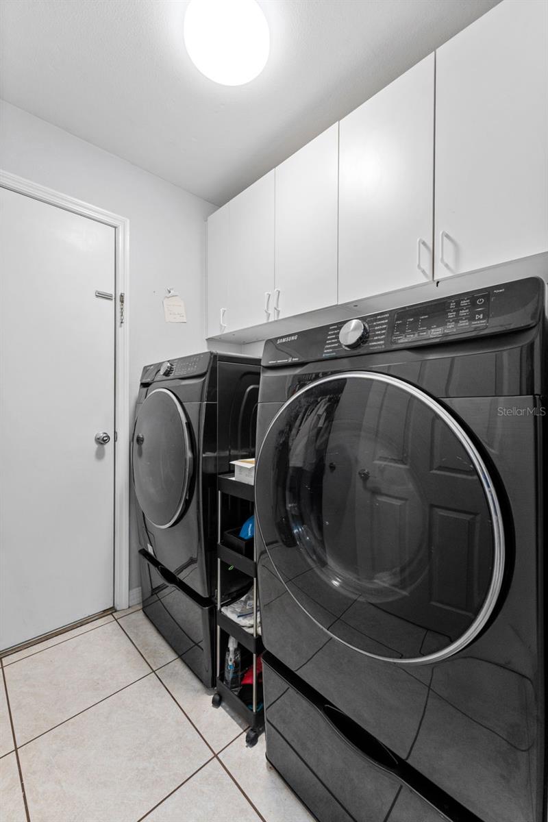 956 EDGEHILL DR, PALM HARBOR, FL, 34684