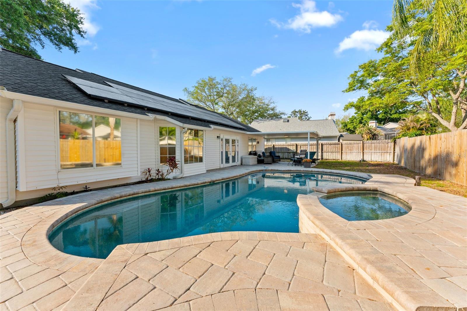 956 EDGEHILL DR, PALM HARBOR, FL, 34684