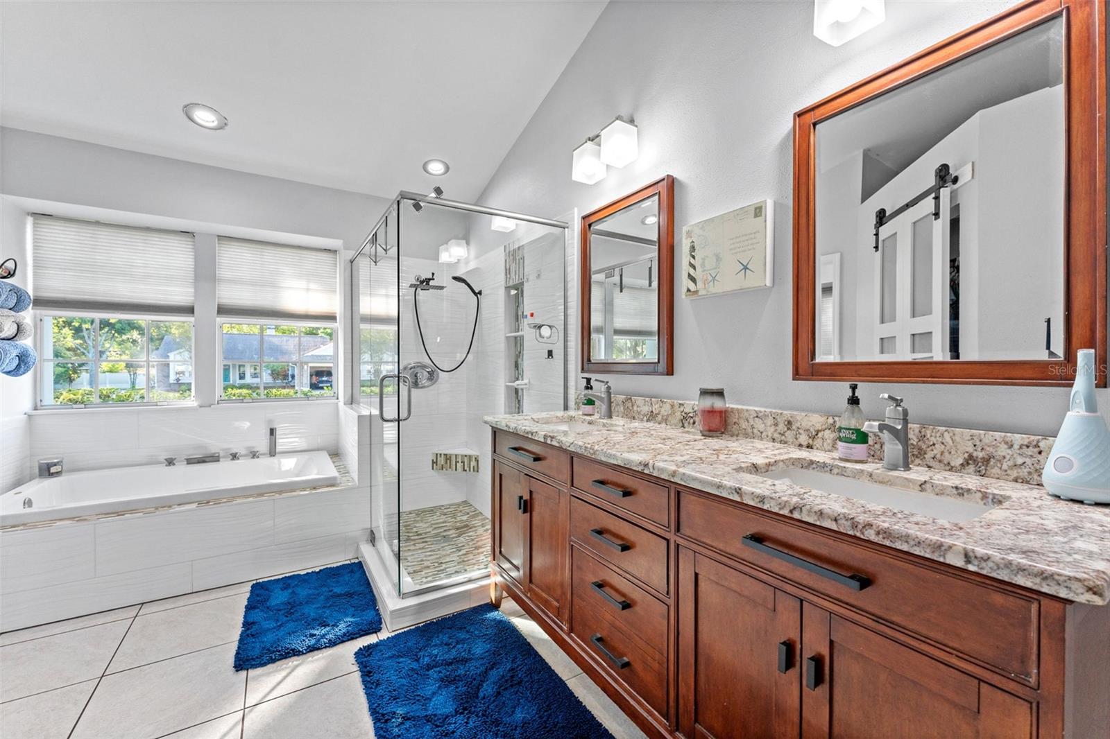 956 EDGEHILL DR, PALM HARBOR, FL, 34684