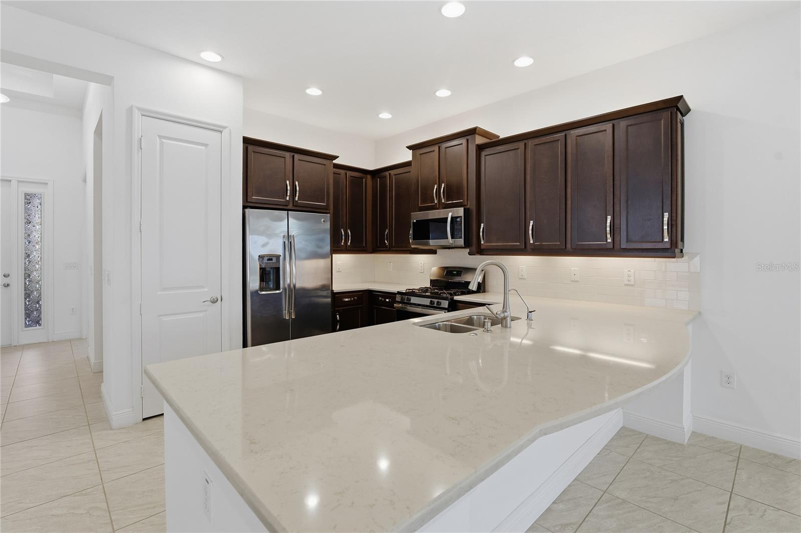 30588 CHESAPEAKE BAY DR, WESLEY CHAPEL, FL, 33543