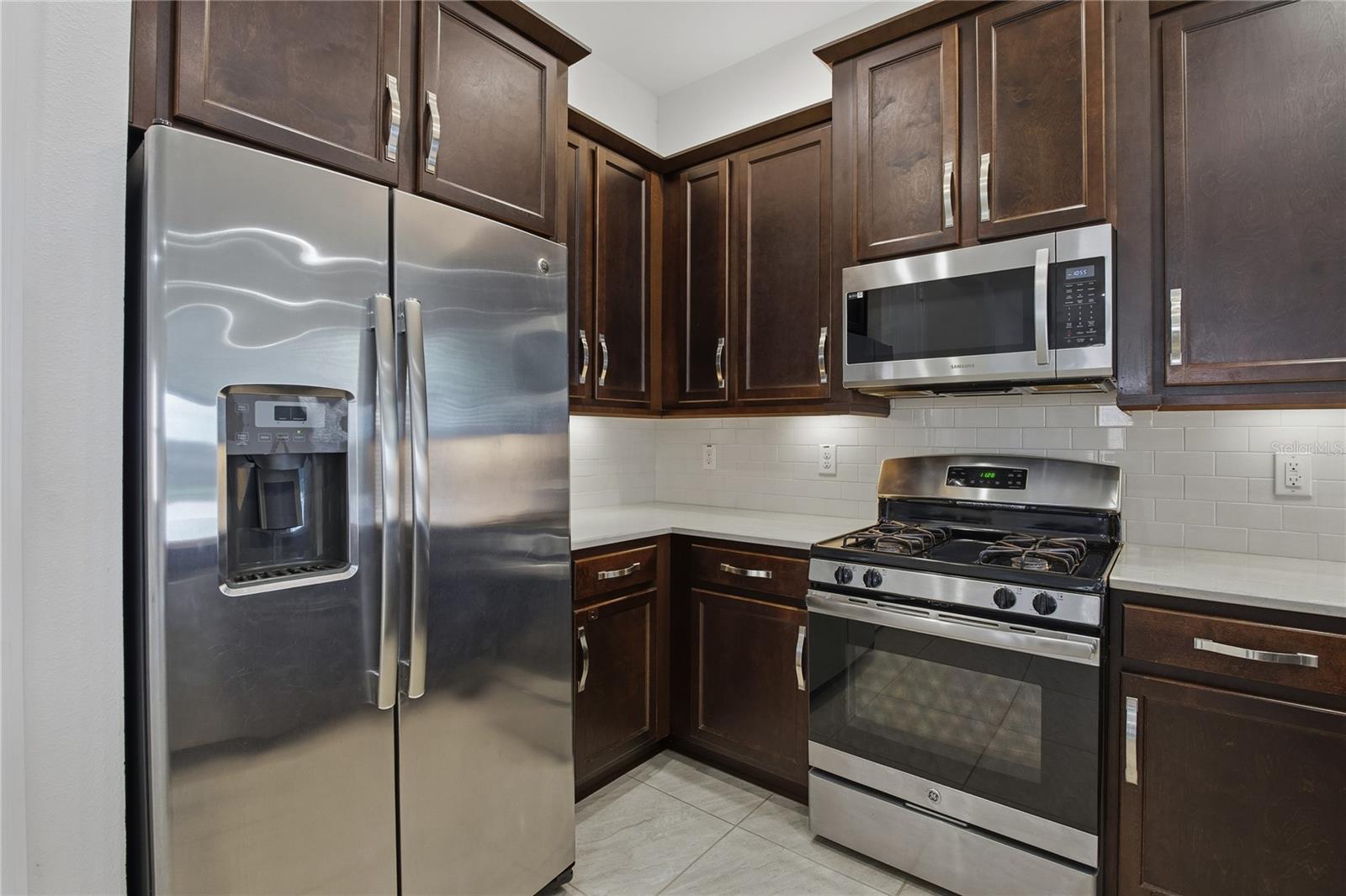 30588 CHESAPEAKE BAY DR, WESLEY CHAPEL, FL, 33543