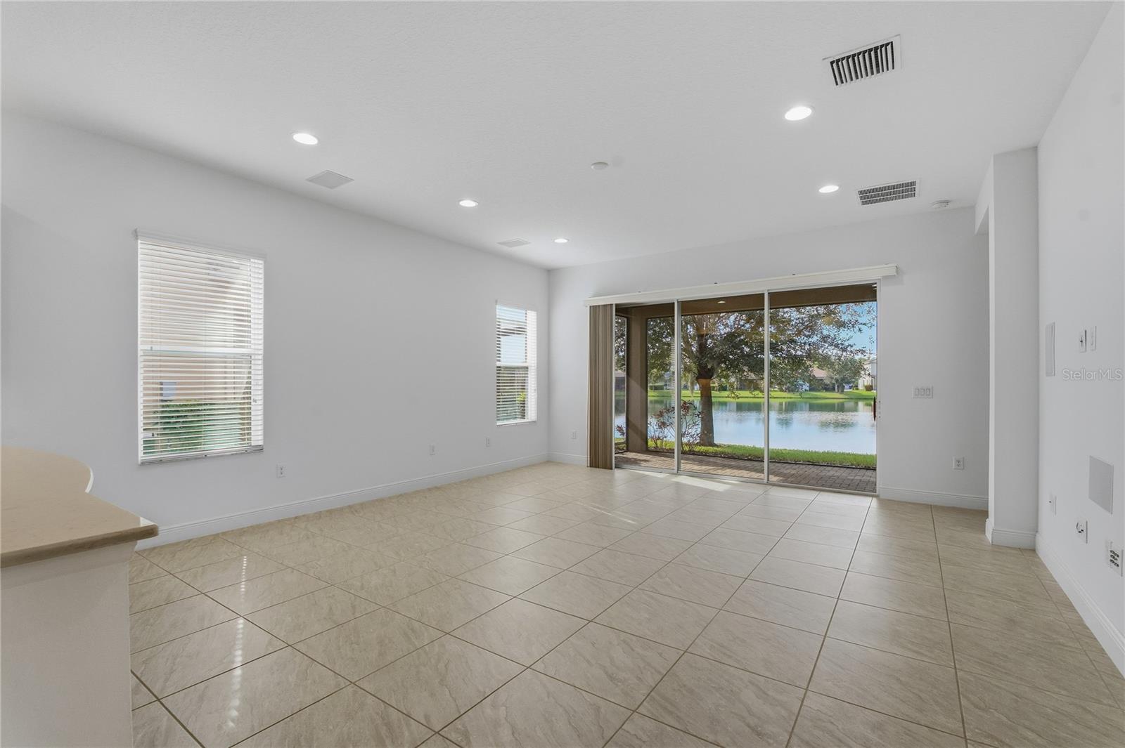 30588 CHESAPEAKE BAY DR, WESLEY CHAPEL, FL, 33543