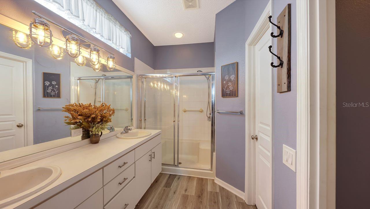 356 FAREHAM DR, VENICE, FL, 34293