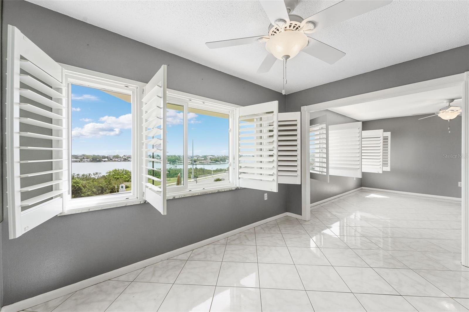 100 BLUFF VIEW DR #409C, BELLEAIR BLUFFS, FL, 33770