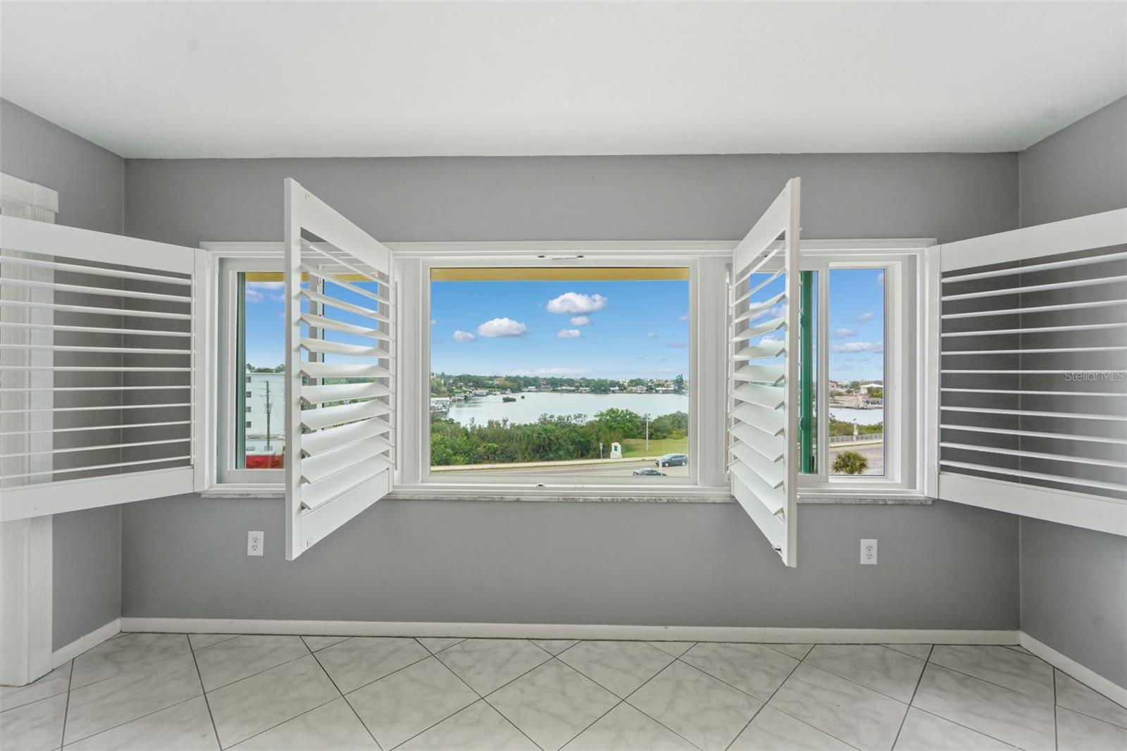 100 BLUFF VIEW DR #409C, BELLEAIR BLUFFS, FL, 33770