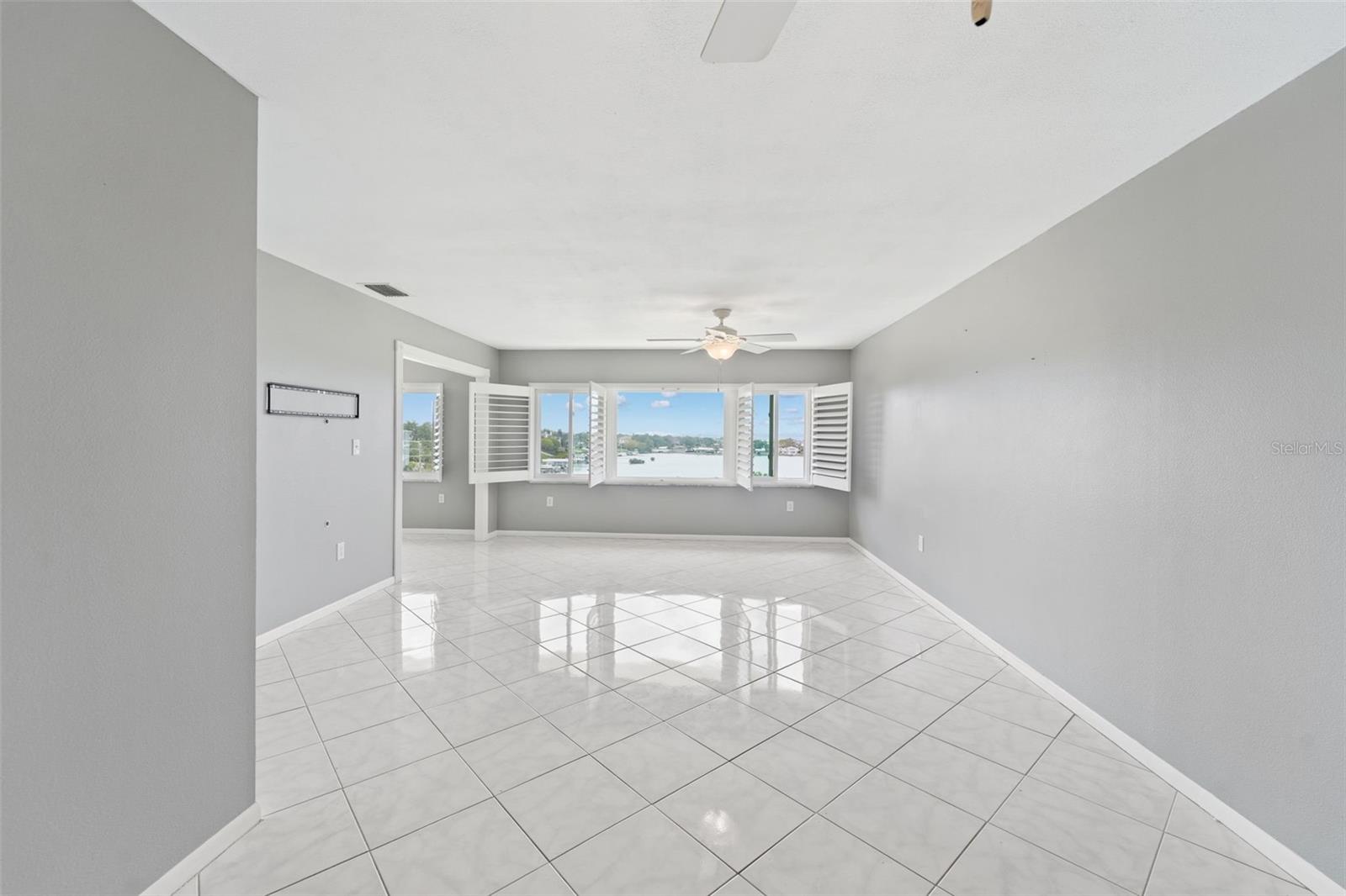 100 BLUFF VIEW DR #409C, BELLEAIR BLUFFS, FL, 33770