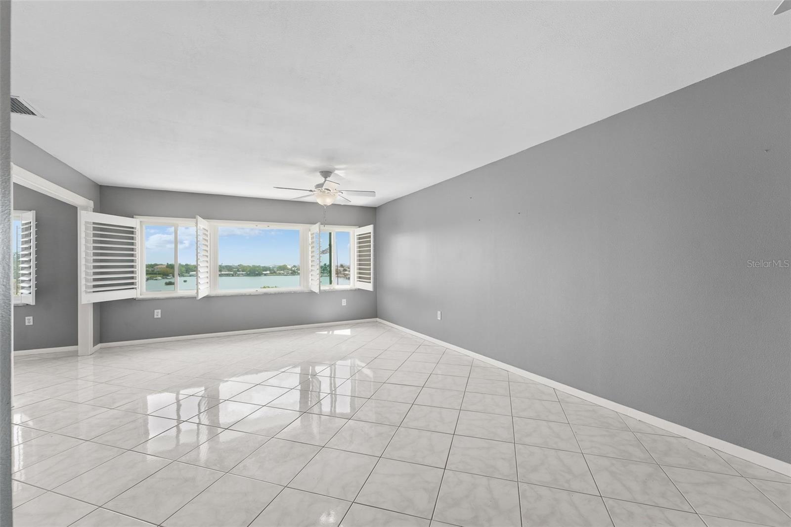 100 BLUFF VIEW DR #409C, BELLEAIR BLUFFS, FL, 33770