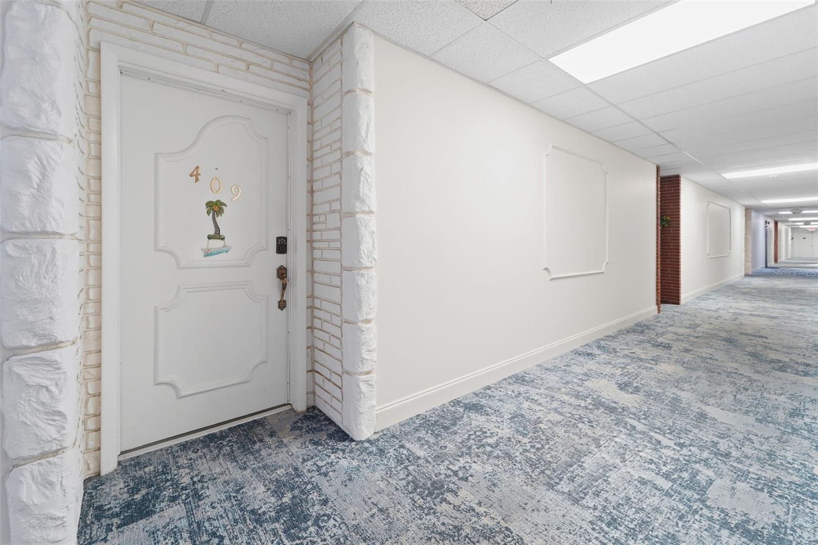 100 BLUFF VIEW DR #409C, BELLEAIR BLUFFS, FL, 33770