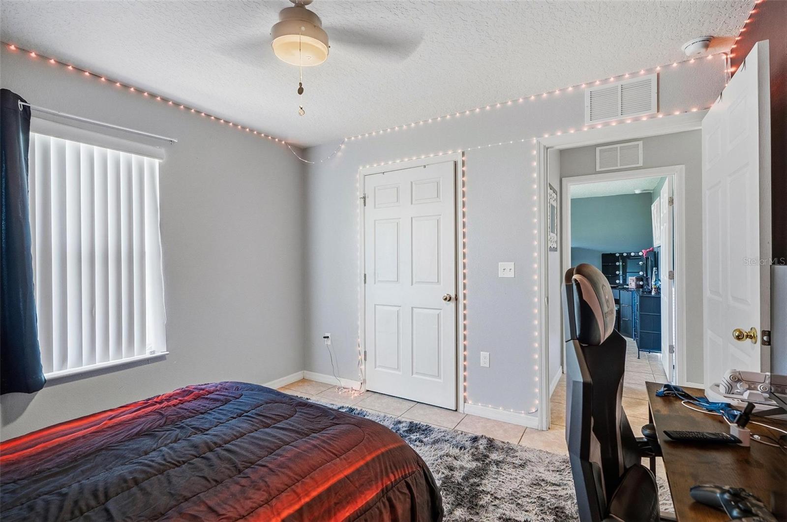 27 ROYAL OAK DRIVE, PALM COAST, FL, 32164